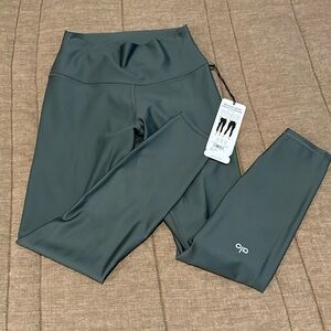 NWT Alo 7/8 Airlift legging